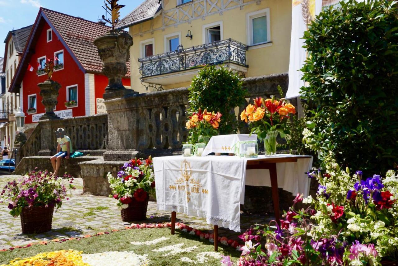 Gasthof Zum Loewen Goessweinstein Eksteriør bilde